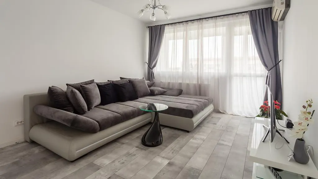 Bright House Apartment Bucureşti